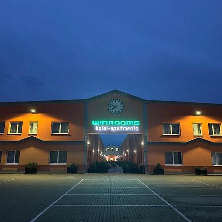Winrooms "Hotel&Appartement" Wiener Neustadt Bagian luar foto