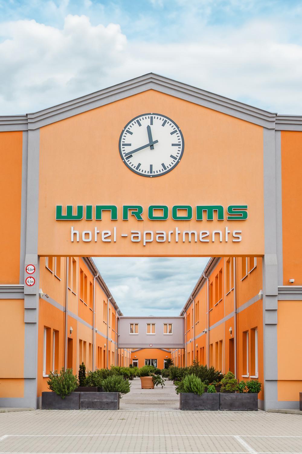 Winrooms "Hotel&Appartement" Wiener Neustadt Bagian luar foto