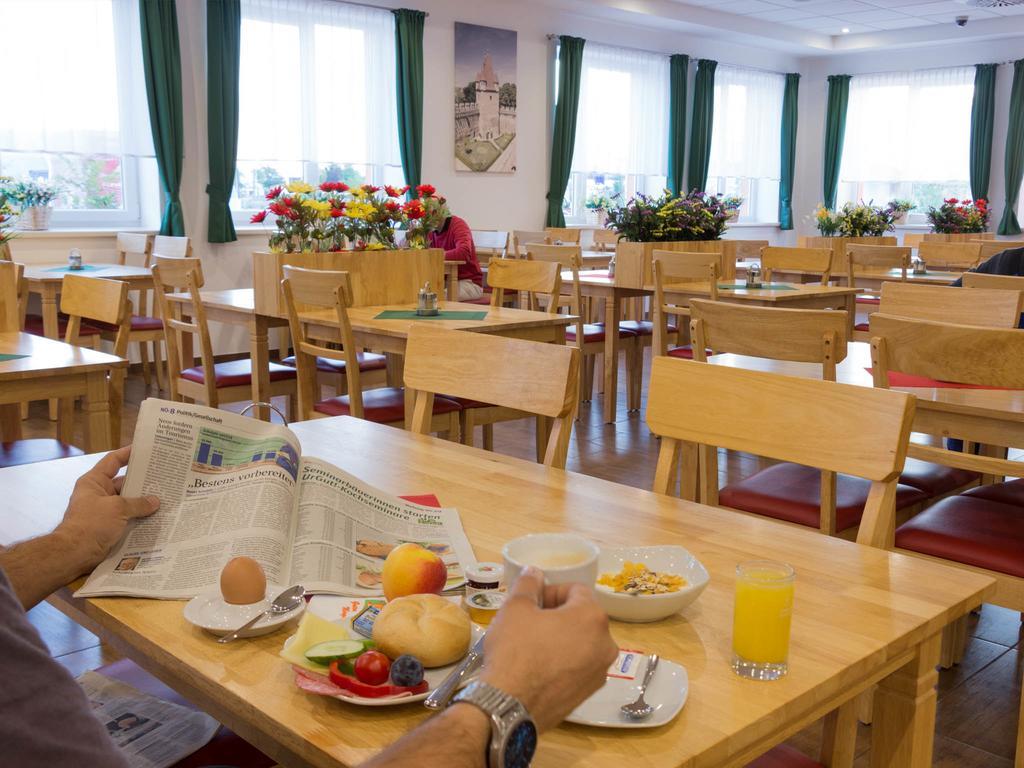 Winrooms "Hotel&Appartement" Wiener Neustadt Bagian luar foto