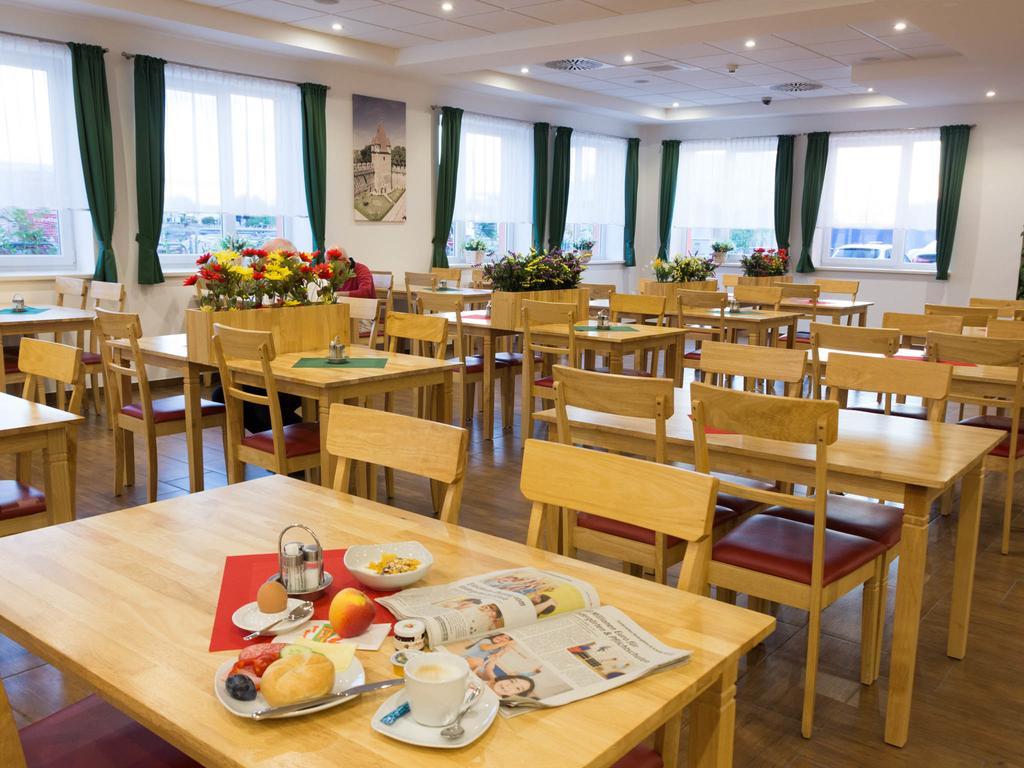 Winrooms "Hotel&Appartement" Wiener Neustadt Bagian luar foto